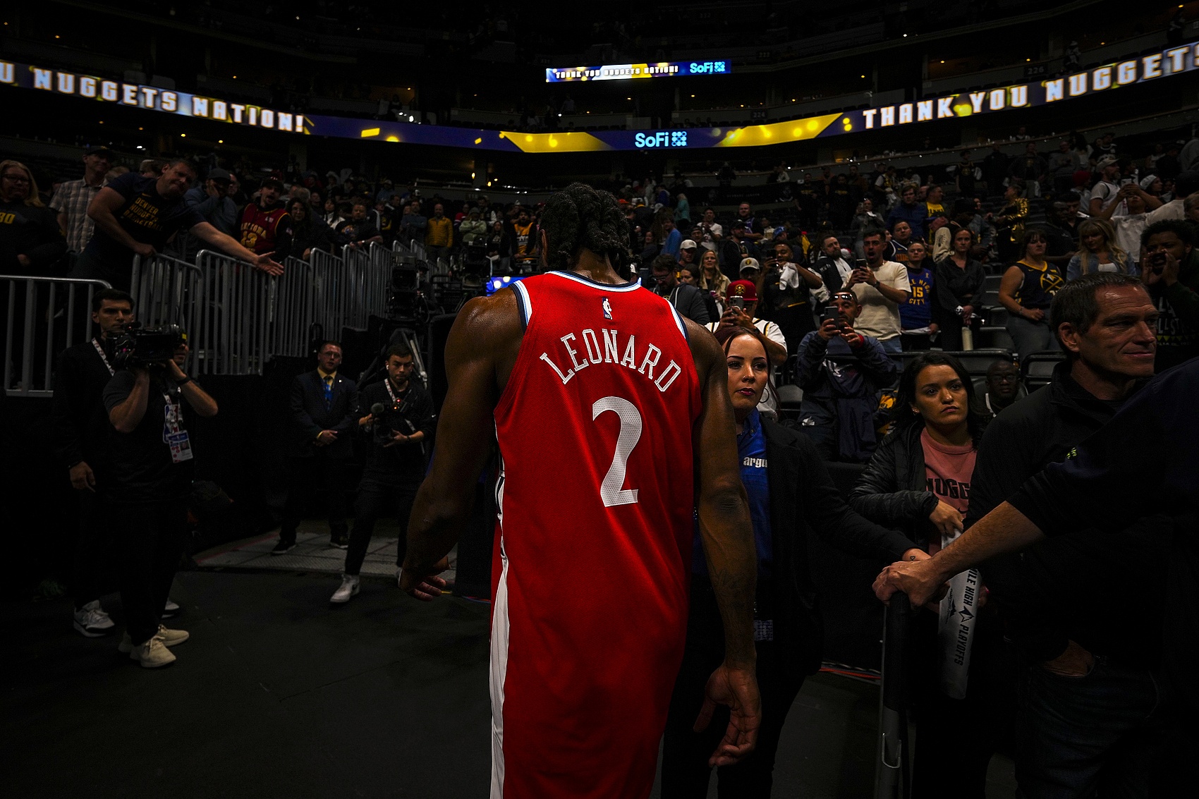 世俱杯竞猜APP-名记分析：快船若保留首轮签与伦纳德有效合同，恐引发联盟效仿风潮