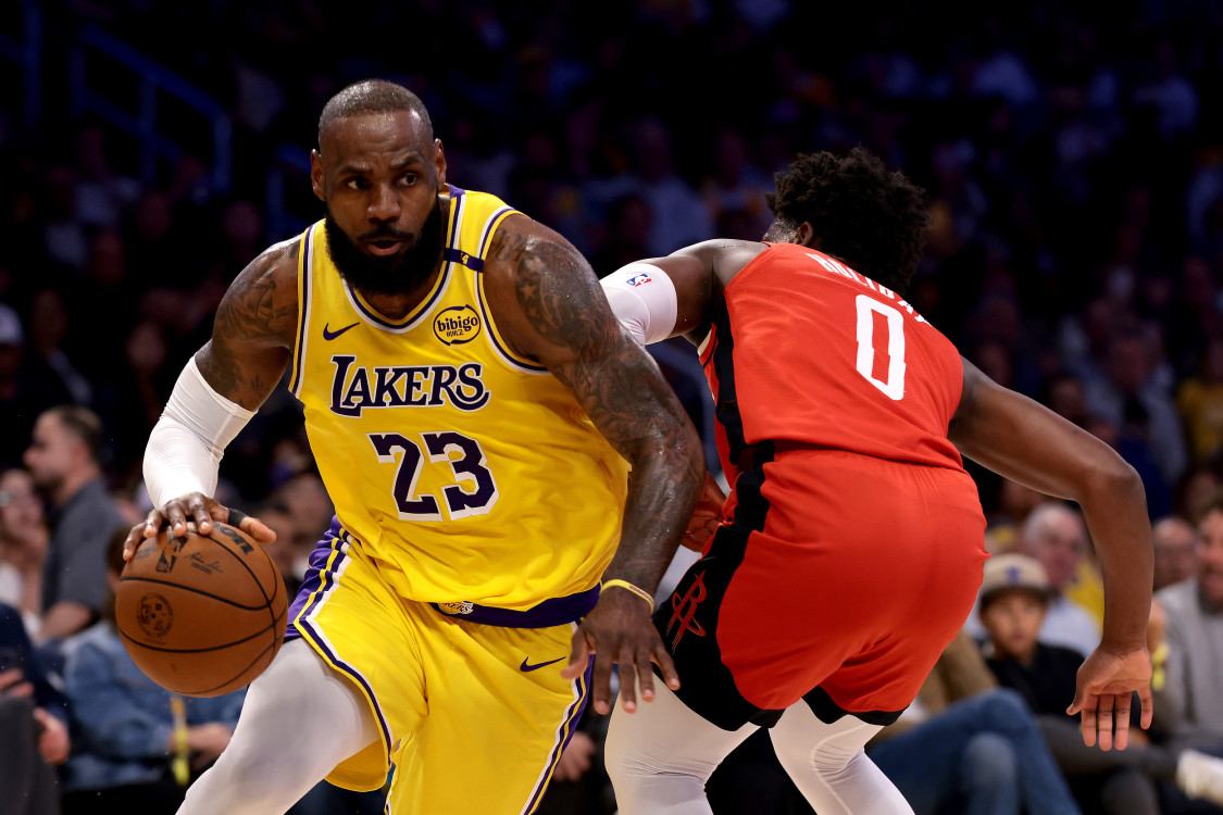 詹姆斯执行球员选项背后：湖人提前为东契奇时代考量，双方已心领神会