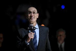 世俱杯竞猜APP-萧华让没钱球迷看集锦！美网友炸锅：要么掏钱 要么吃残羹剩饭？