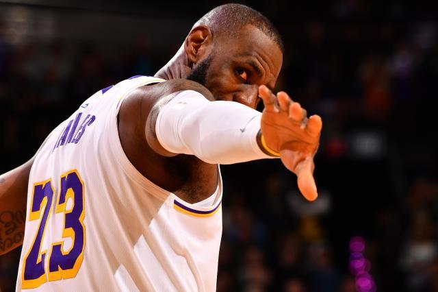 世俱杯买球APP-詹姆斯常规赛+季后赛总出场数超贾巴尔独占第一！